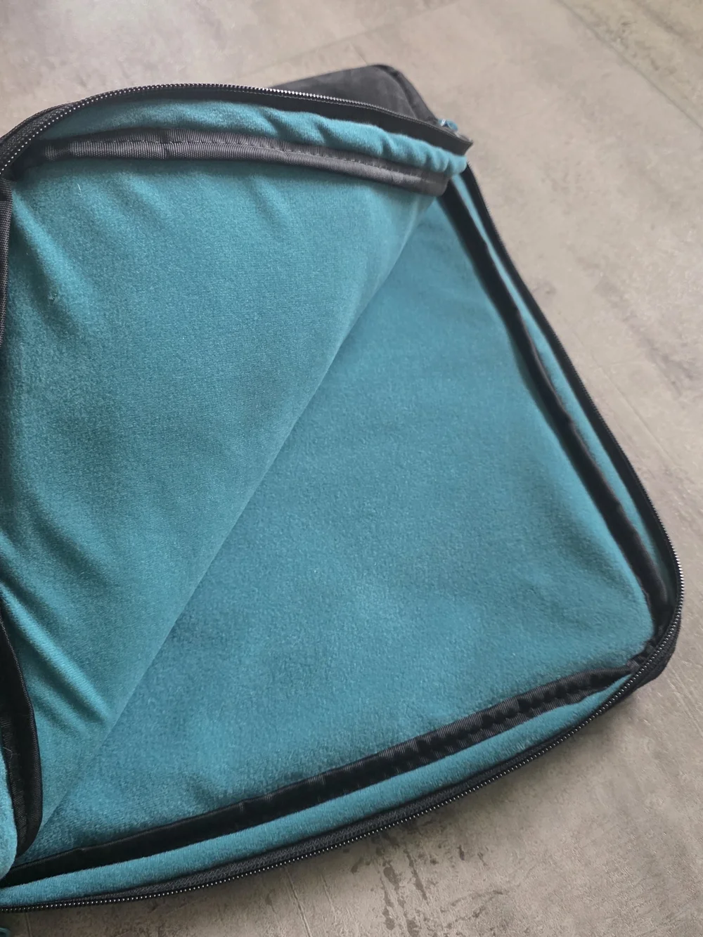 Dakine Black Padded Laptop Sleeve